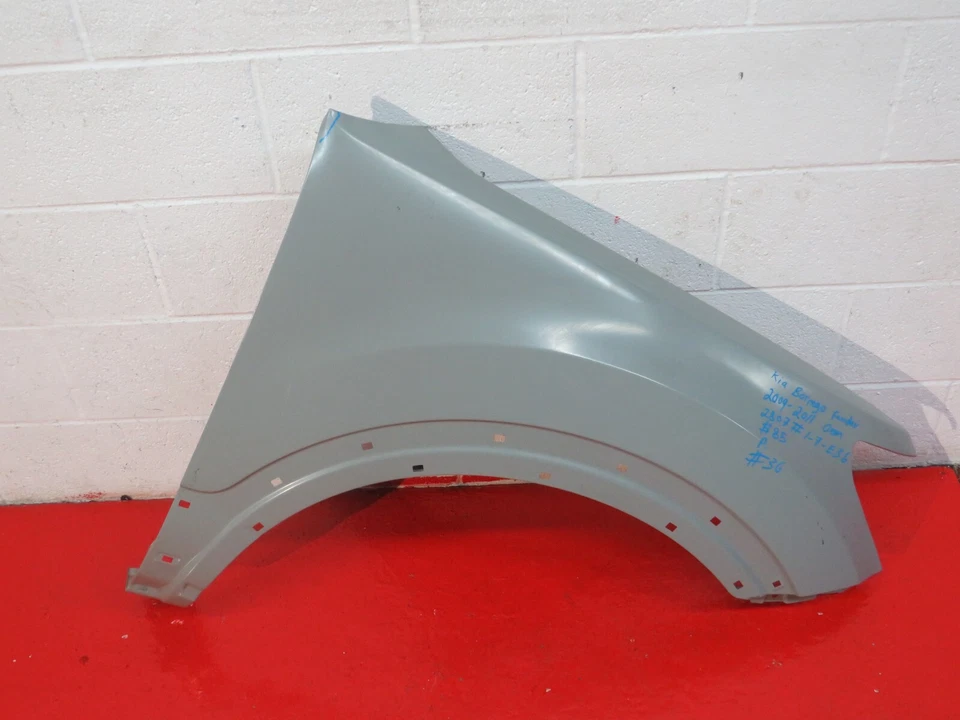 2009 2011 KIA BORREGO RIGHT SIDE FRONT FENDER OEM Foto 1 de 4