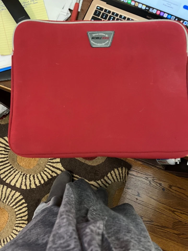 Funda para portátil de 15" de ancho Foto 1 de 4