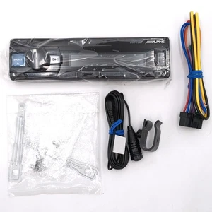 Receptor USB Alpine UTE-73BT con Bluetooth - Imagen 1 de 6