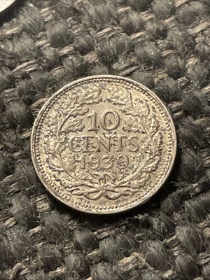 Moneda de plata de 10 centavos de la reina Guillermina de los Países Bajos 1939 Foto 1 de 2
