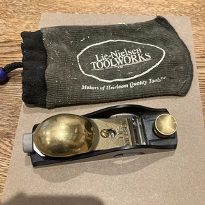 Lie-Nielsen 60 1/2 R Rabbet Block Plane - Picture 1 of 13