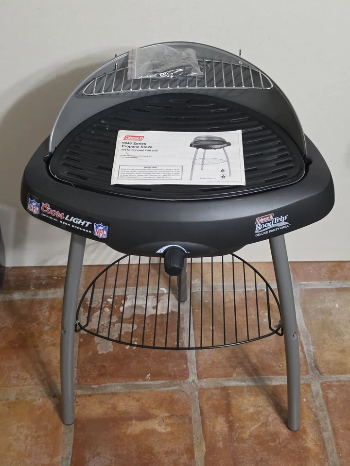 Parrilla portátil de propano 9946 para cocinar al aire libre Coors adición de luz Foto 1 de 1