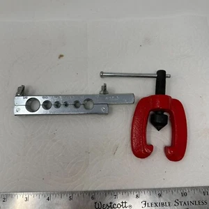 Performance Tool W701C Single Flaring Tool Used - Bild 1 von 3