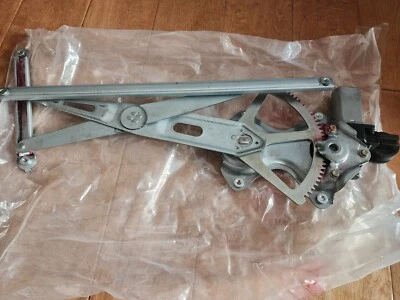 LEXUS IS250 IS300 IS350 2014-2019 REGULADOR VENTANA PUERTA DELANTERA IZQUIERDA Y MOTOR Foto 1 de 4