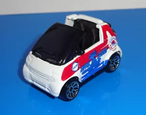 Matchbox Around The World 1 Loose Vehicle Smart Cabrio Eiffel Tower Paris VHTF - Picture 1 of 2