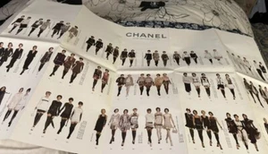 Chanel Fold Out Poster Fall/Winter 2003 37 X 23 Inches 81 Looks - Foto 1 di 11