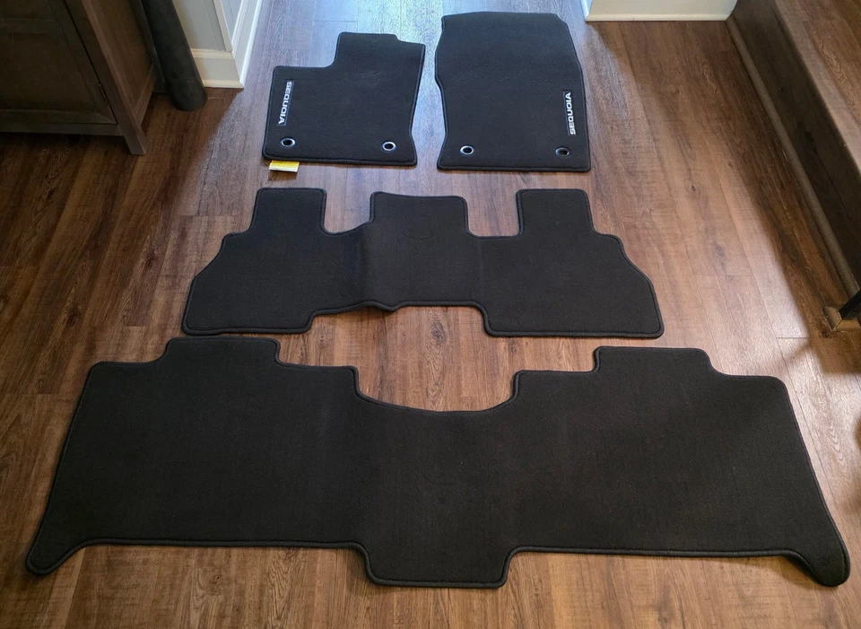 Juego de 4 alfombrillas alfombrillas alfombra Toyota Sequoia Capstone 2023-2024 OEM Foto 1 de 1
