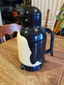 PENGUIN THERMAL CARAFE HOT OR COLD QUART PITCHER METROKANE - Picture 1 of 8