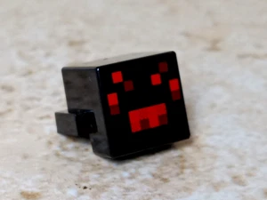 LEGO Minecraft Spider Head Printed Face Red Black Pixelated Eyes Mouth Molded - Picture 1 of 1