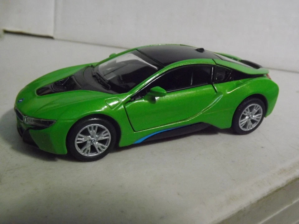 Kinsmart Green BMW i18  1/36 Scale - Image 1 of 4
