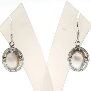 Natural Mother of Pearl Gemstone 925 Sterling Silver Jewelry Earring Size 1.6" - Picture 1 of 1