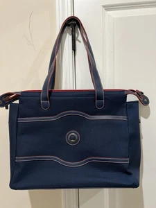 Delsey Paris Chatelet Navy Shoulder Bag W/ Cosmetic Bag & Lock - NWOT - Picture 1 of 8