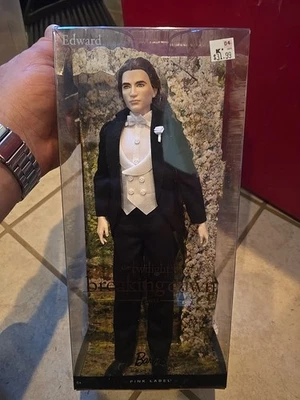 Muñeca Barbie Coleccionista Edward Cullen Saga Crepúsculo Amanecer Novio Nueva Foto 1 de 3