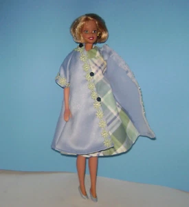 Vintage Stil handgefertigt Muumuu Kleid Mantel & Schuhe für Barbie - Bild 1 von 9