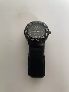 Smith and Wesson Men’s Watch Special OPS 30 M Pre Owned. Hook & Loop Closer - Picture 1 of 3
