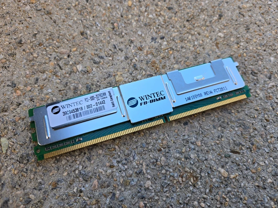 Wintec 39C945381B PC2-5300F 2GB/FBDIMM DDR2 667 RAM Memory chip - Image 1 of 2