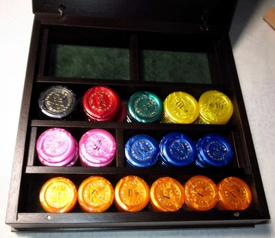 Holzkiste Set 127 Chips Chips Euro Renzo Romagnoli Poker Perlmutt Casino - Bild 1 von 4