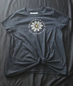 Abercrombie Kids Black Daisy Flower Flip Sequin Tshirt Top Tie Front 11/12 - Picture 1 of 5