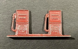 Vintage 1950’s Red Enamel Metal Tootsie Toy Shell Gas Station Gas Pump - Picture 1 of 4