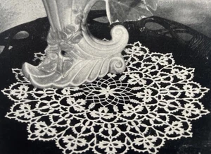 Vintage 1946 Crochet Pattern ROSE IN BLOOM Doily Place Mat Set 11.5x17  - Picture 1 of 1