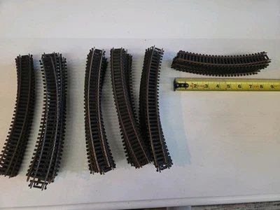 Lot Of 55 Pieces HO Gauge Atlas Snap Train Track, Curves. 45 Of 10", 10 Of 9" - Image 1 of 3