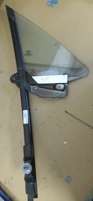 BENTLEY CONTINENTAL GT 2005 LEFT DOOR  WINDOW QUARTER LIGHT GLASS - Image 1 of 4