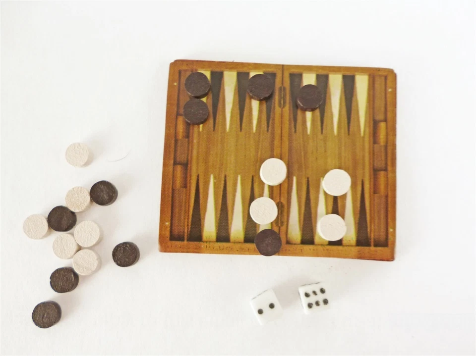  Casa de Muñecas Miniatura Madera Backgammon Juego con Marcadores, Dados, G8532 Foto 1 de 1