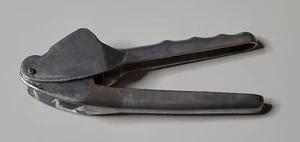 Vintage Aluminum Garlic Press Kitchen Handheld Spice - Picture 1 of 5