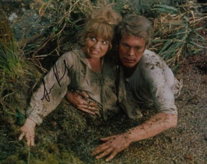 Film Autograph: SUSAN PENHALIGON (The Land That Time Forgot) Signed Photo - Imagen 1 de 1