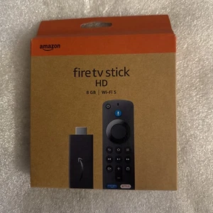 Amazon Fire TV Stick HD (2024) Free und Live TV Alexa-Sprachfernbedienung schwarz - Bild 1 von 5