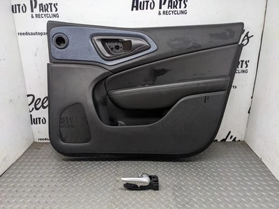 Chrysler 200 2015-2017 panel de moldura de puerta del lado del pasajero delantero derecho negro 1175526 Foto 1 de 4