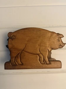 Vintage Brown Wooden Pig Hog Napkin Book Mail Holder Farmhouse Table Decorative - Afbeelding 1 van 14