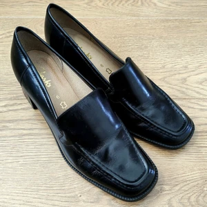 Scarpe da donna Clarks nere in pelle punta quadrata tacco corte UK 6 EUR 39,5 US 8 - Foto 1 di 9