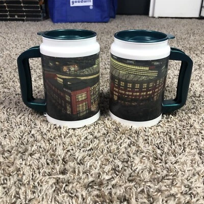Juego de 2 tazas de viaje vintage Whitley Green Bay Packers Lambeau Stadium Foto 1 de 4