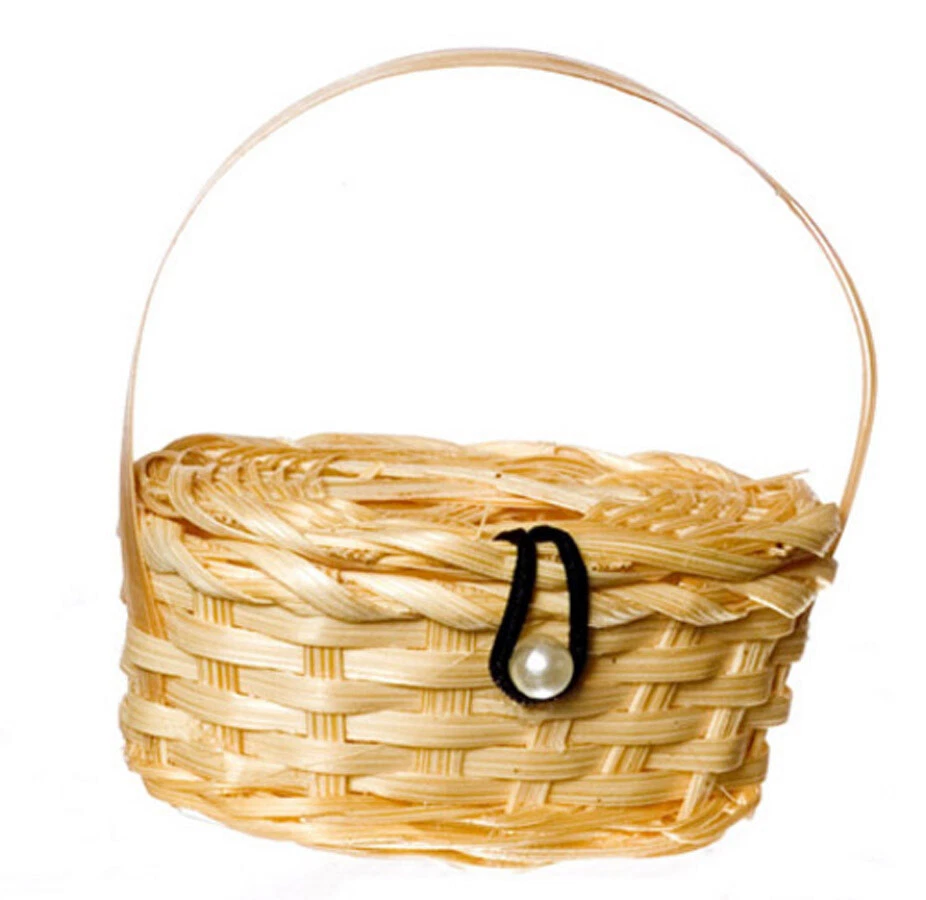 Dollhouse Miniature - Oval Wicker Picnic Basket - 1:12 Scale  - Image 1 of 1