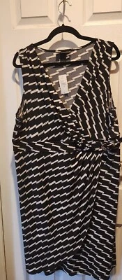 Impresionante vestido envolvente sintético Lane Bryant - Talla 18-20 - ¡Nuevo con etiquetas! Foto 1 de 4