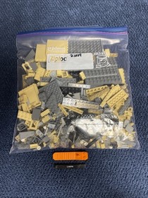 LEGO Architecture 21024 Louvre 100% Complete Good Shape 