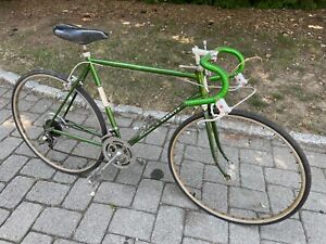 Schwinn Varsity campus green vintage mens bike mans 10 speed road bicycle 