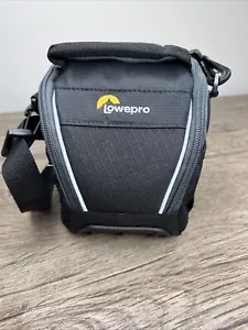 Lowepro Adventura SH 100 II Black Digital Camera SLR Case Bag with Strap - Picture 1 of 4