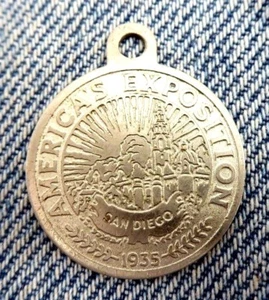 VINTAGE METALL ANHÄNGER MEDAILLE AMERICA'S EXPOSITION SAN DIEGO CAL 1935 - Bild 1 von 3