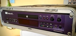 HHB CDR-830 BurnIT Professional CD recorder - Picture 1 of 4
