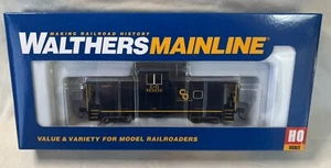 HO Scale Walthers 910-8711 C&O International Extended Wide-Vision Caboose 903226 - Picture 1 of 4