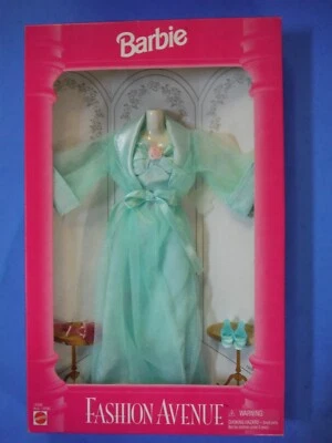 1995 BARBIE FASHION AVENUE НОВОМ ЗЕЛЕНЫЙ NIGHTIE И ХАЛАТ #14289 * НОВЫЙ * В УПАКОВКЕ - Изображение 1 из 2