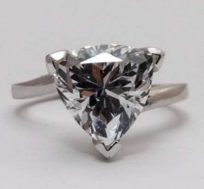 4.50Ct White Trillion Cut CZ Solitaire Engagement Ring 925 Sterling Silver - Image 1 of 3