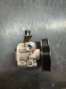 POMPA IDROGUIDA NUOVA E ORIGINALE KIA - Carnival 2° Serie diesel 2900 (01 07) - Foto 1 di 7