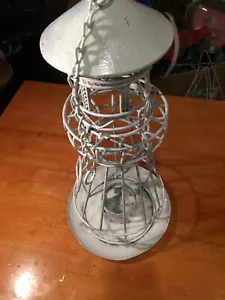 Bird Feeder - Picture 1 of 7