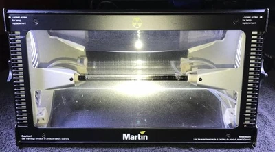 MARTIN ATOMIC 3000 US DMX HIGH POWER STROBE LIGHT "120V" IN CLEAN CONDITION - Image 1 of 4