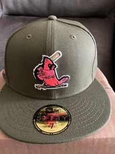 Exclusive Fitted  New Era 59FIFTY Olive & Pink UV St. Louis Cardinals Size 7 - Picture 1 of 4