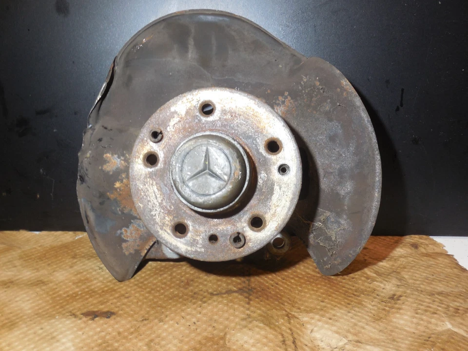 Eje rueda delantera izquierda nudillo 86-89 mercedes-benz 560sl r107 Foto 1 de 4