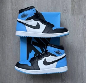 Größe 11,5 - Nike Air Jordan 1 Retro High OG UNC Toe University Blue DZ5485-400 - Bild 1 von 9
